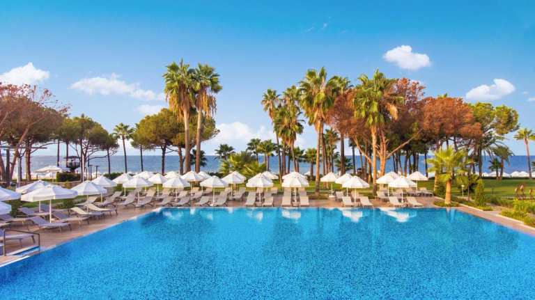 Acanthus & Cennet Barut Collection