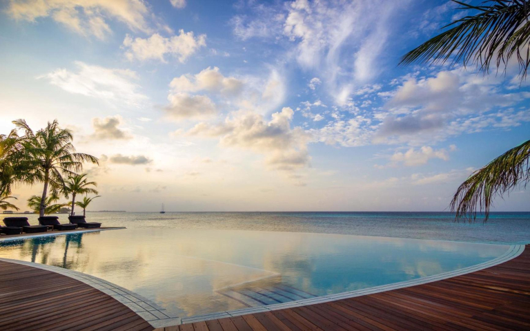 Kuredu Island Resort & Spa