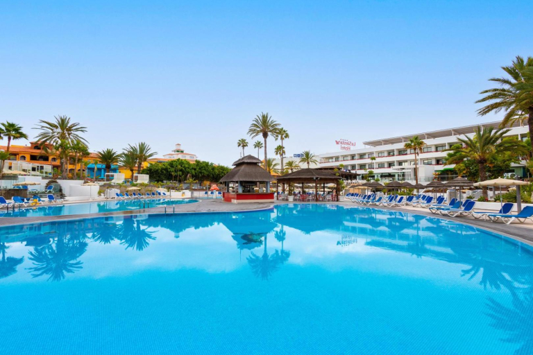 Alexandre Hotel La Siesta