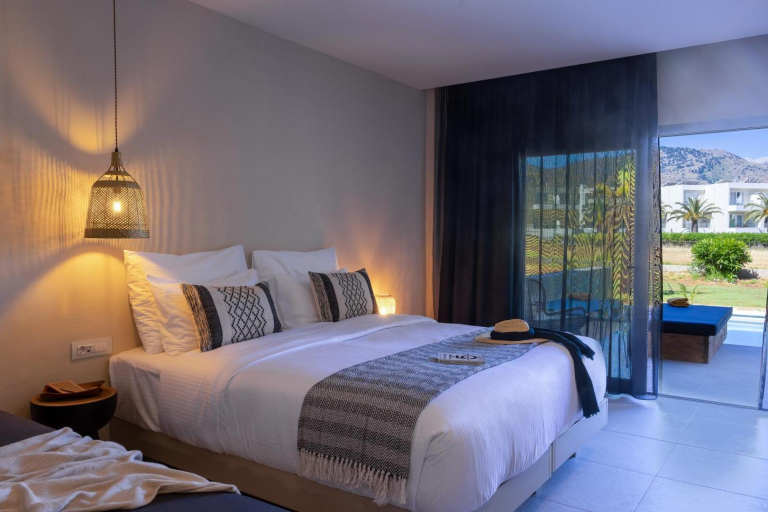 Eliros Mare Beachfront Poem Hotel