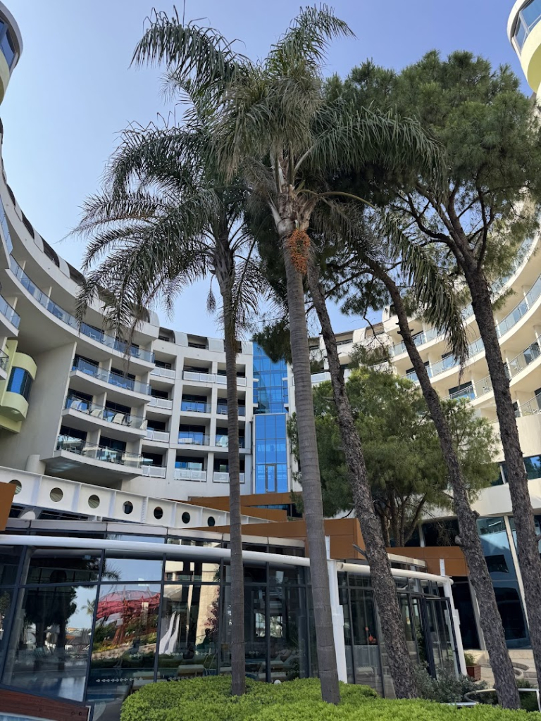 Paloma Sencia - Ex. Cornelia De Luxe Resort
