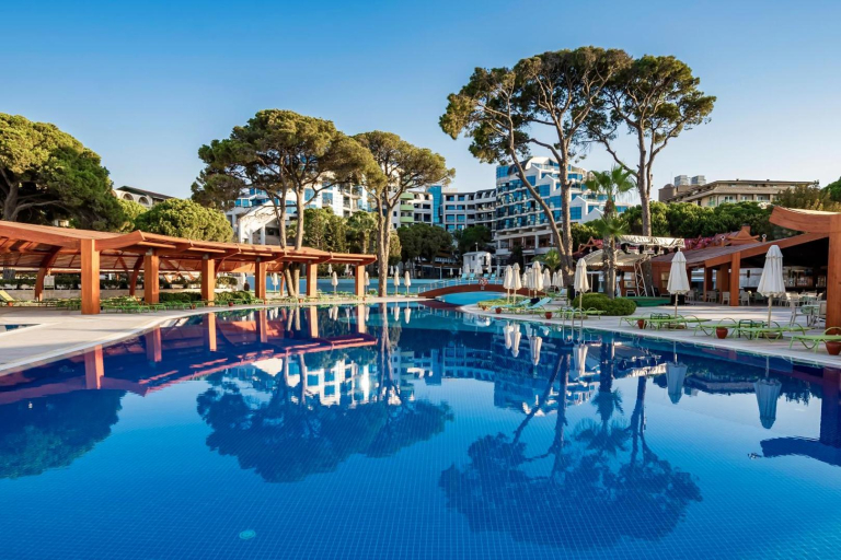 Paloma Sencia - Ex. Cornelia De Luxe Resort