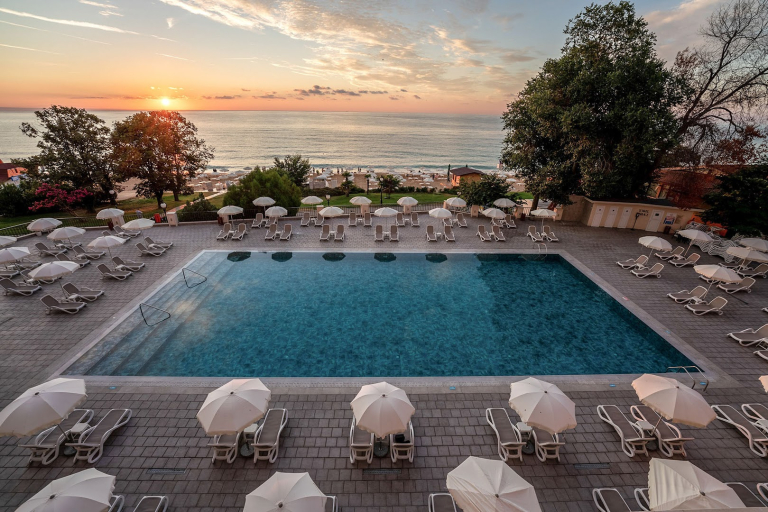 GRIFID Vistamar Hotel
