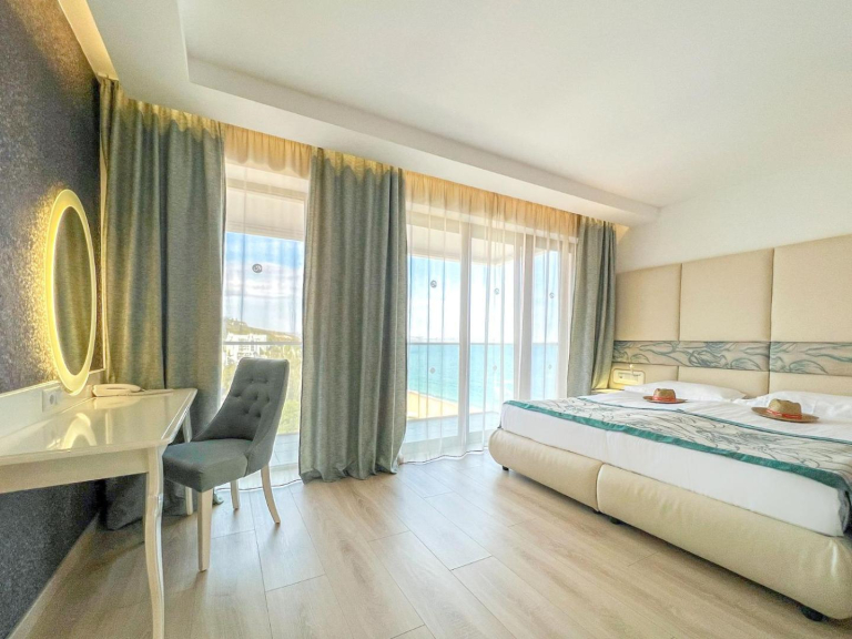 GRIFID Metropol Hotel