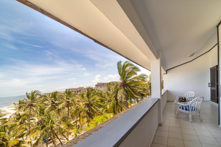 PrideInn Flamingo Beach Resort & Spa