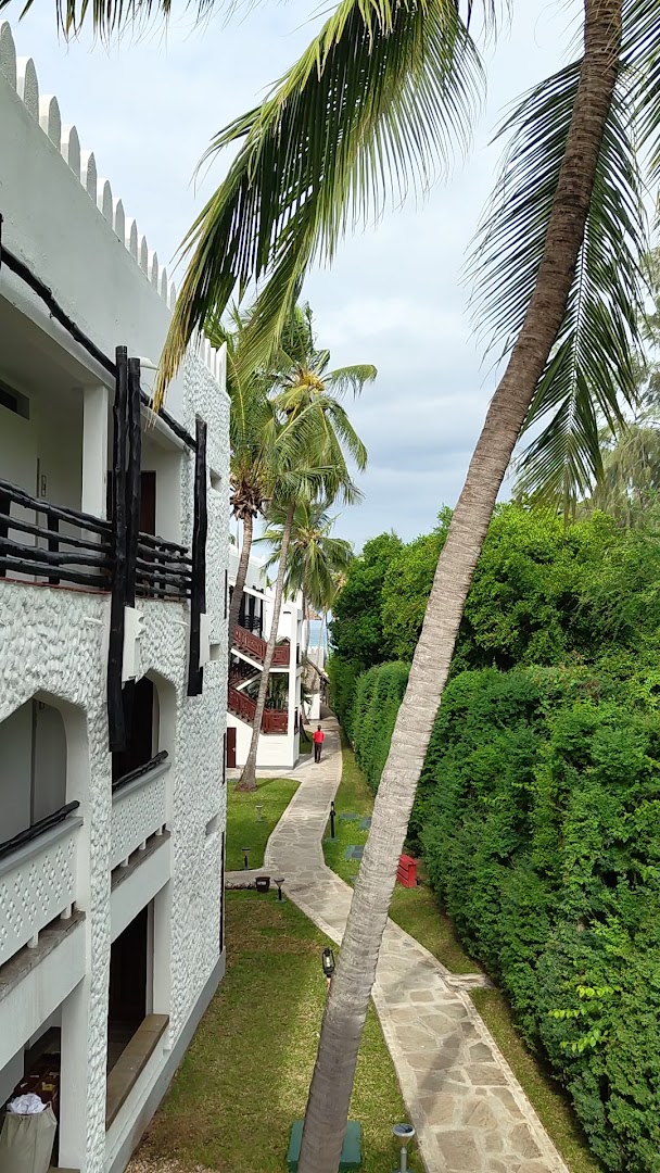 Southern Palms Beach Resort