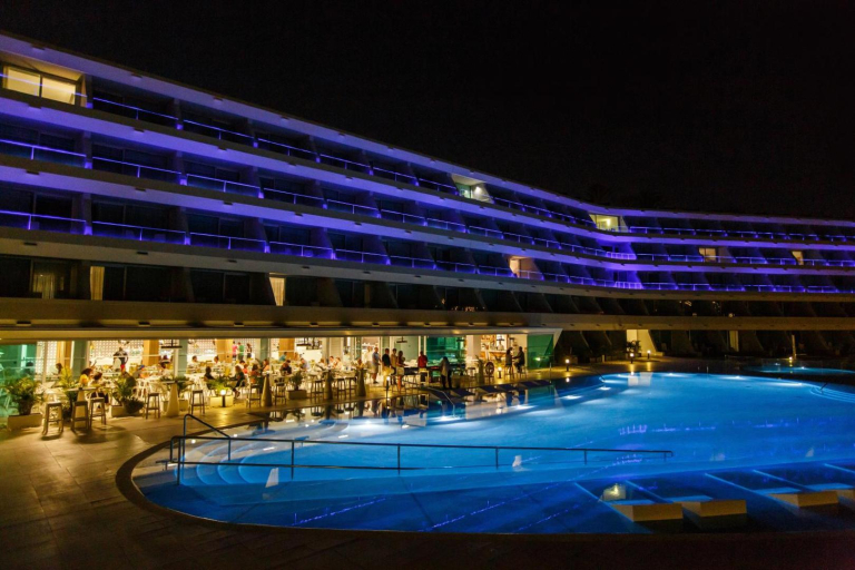 Santa Mónica Suites Hotel