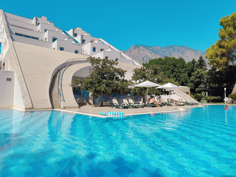 Rixos Sungate - The Land of Legends Access