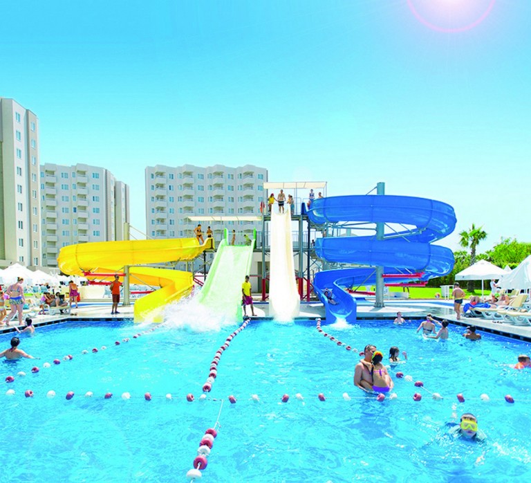 Grand Park Lara
