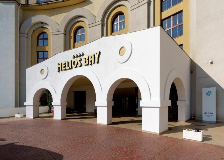 Alua Helios Bay