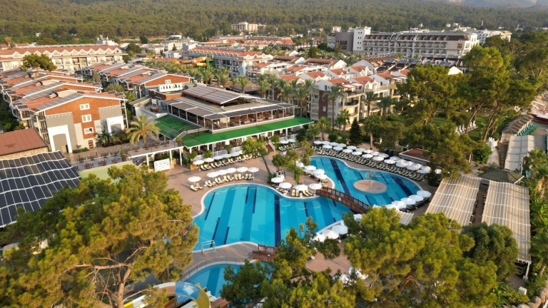 Crystal Aura Beach Resort & Spa