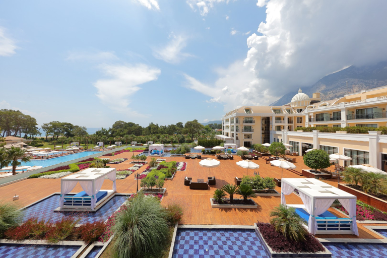 Juju Premier Palace