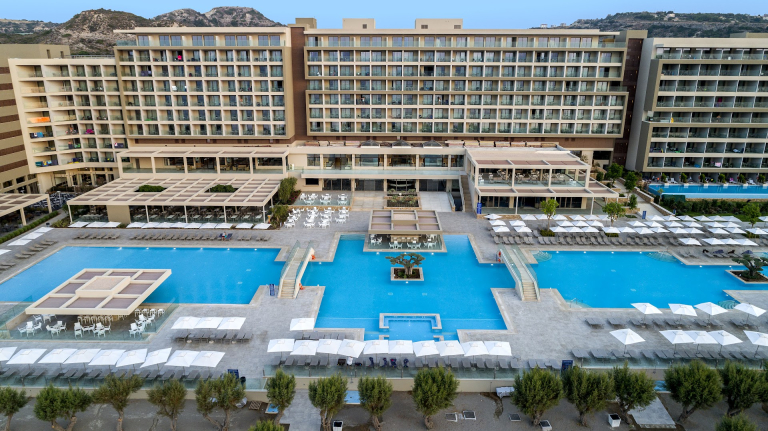 Amada Colossos Resort