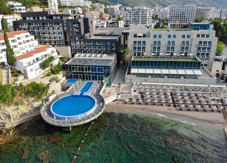 Avala Resort & Villas