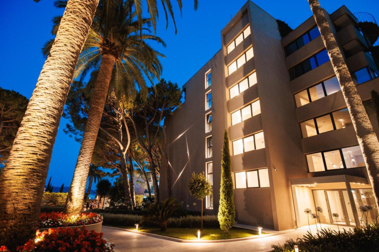 Palmon Bay Hotel & SPA