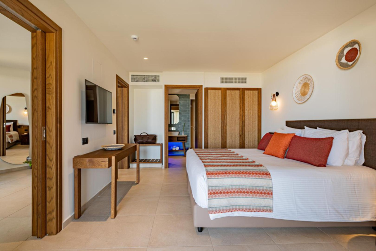 Minos Ambassador Suites & Spa