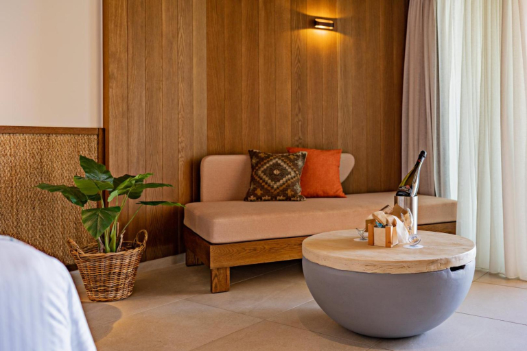 Minos Ambassador Suites & Spa