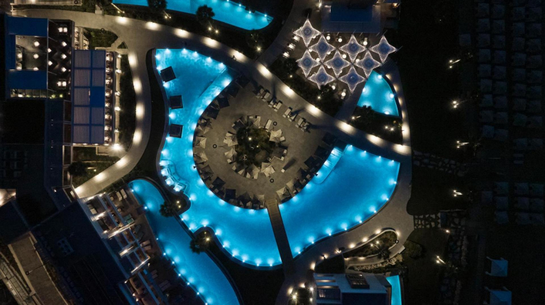Amira Luxury Resort