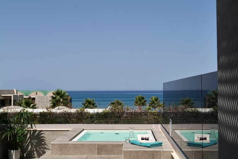 Amira Luxury Resort