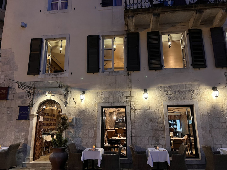 Astoria Boutique Hotel