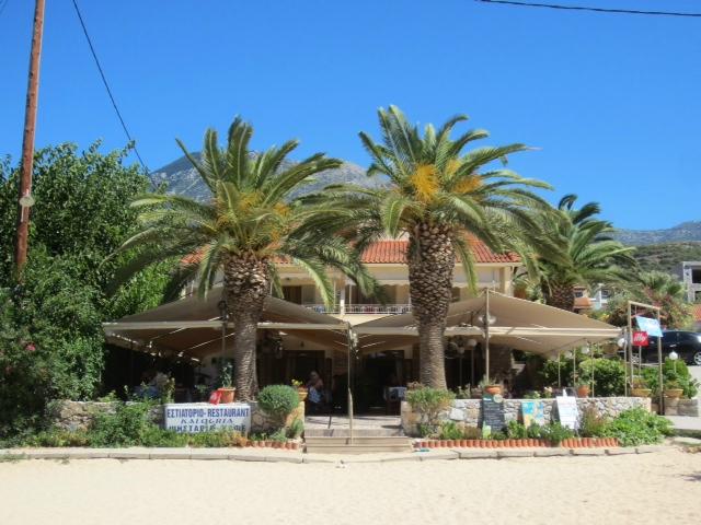 Kalogria Beach Hotel 4*