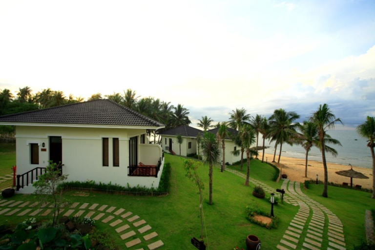 Lotus Muine Resort & Spa