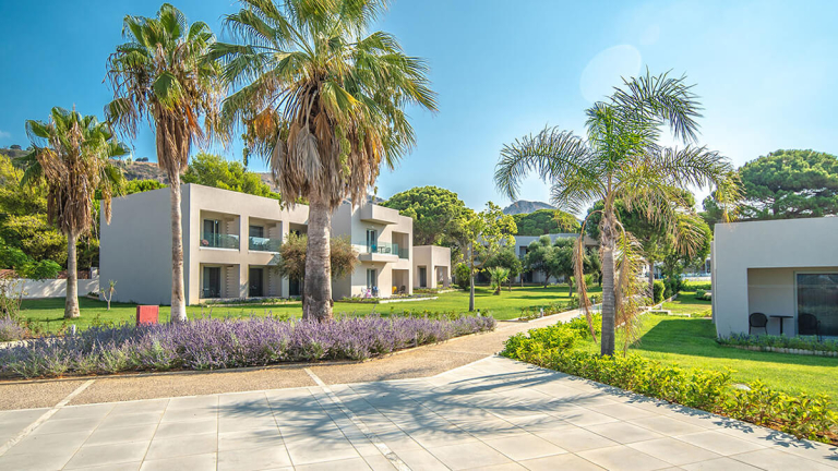 Kalogria Beach Hotel