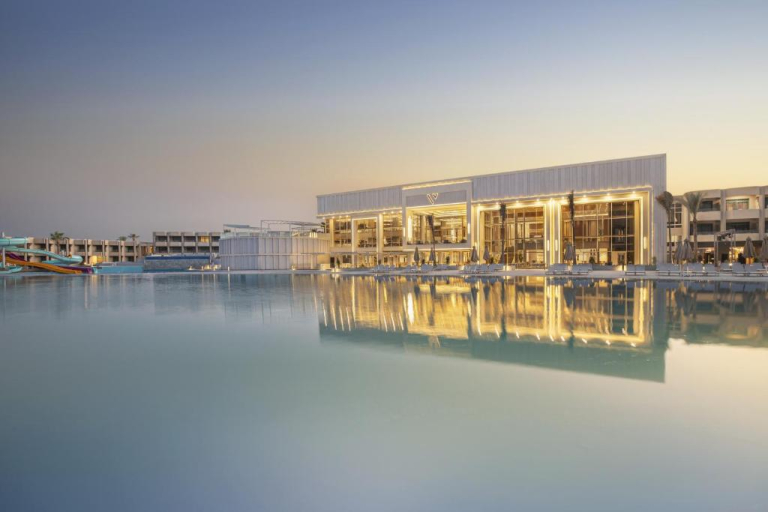 The V Luxury Resort Sahl Hasheesh