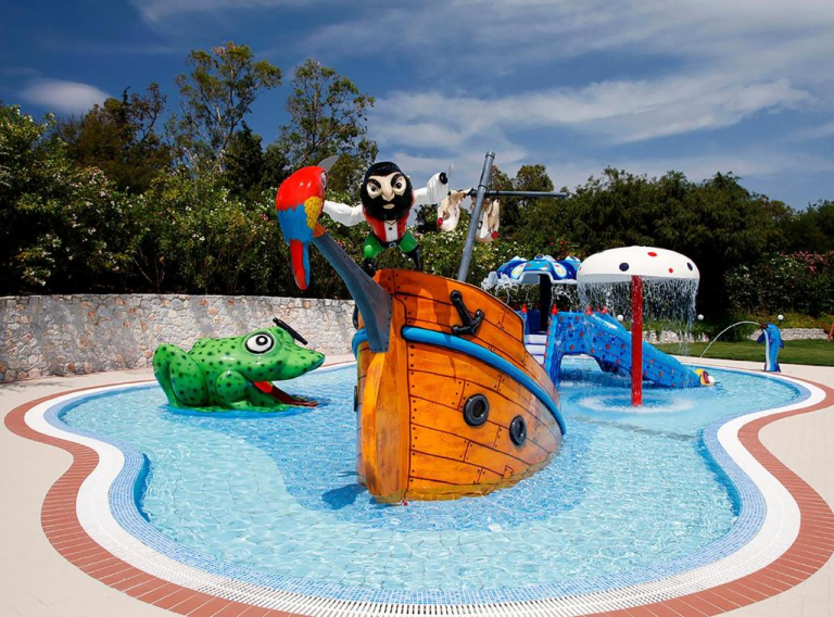 Pilot Beach Resort & Spa