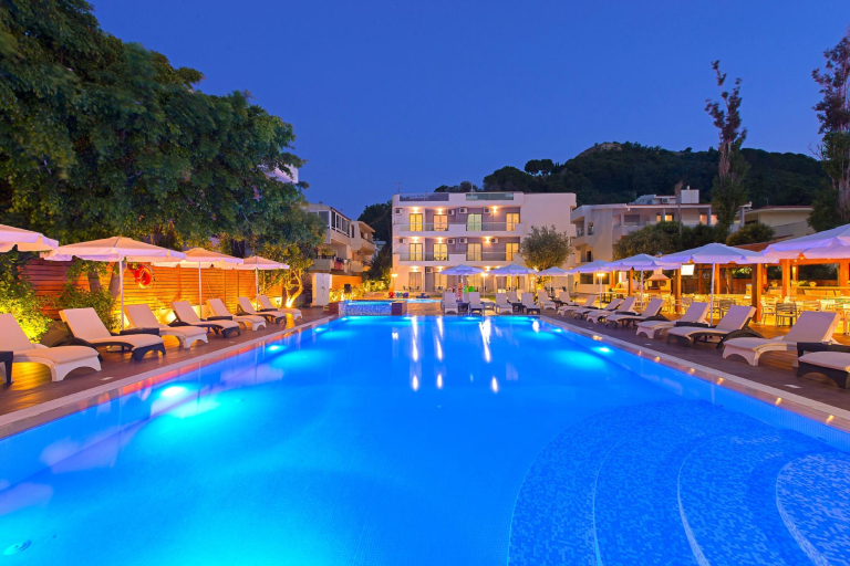 Sunny Days Hotel-Apartments 3*