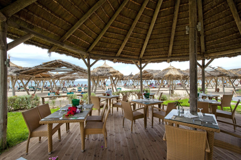 The Orangers Beach Resort and Bungalows 4*