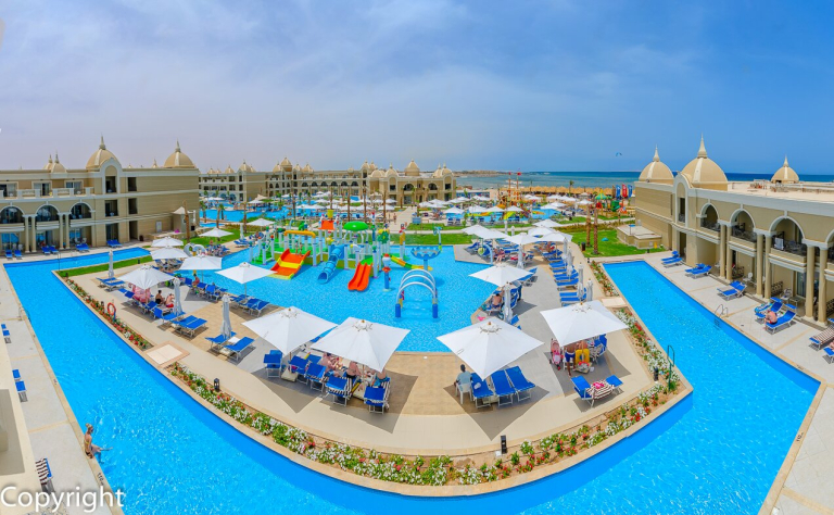 Titanic Royal Resort  5*