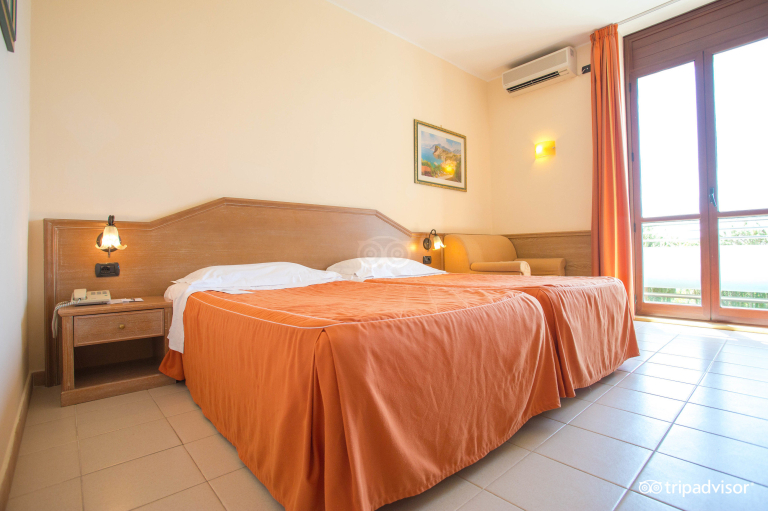 Unahotels Naxos Beach Sicilia 4*