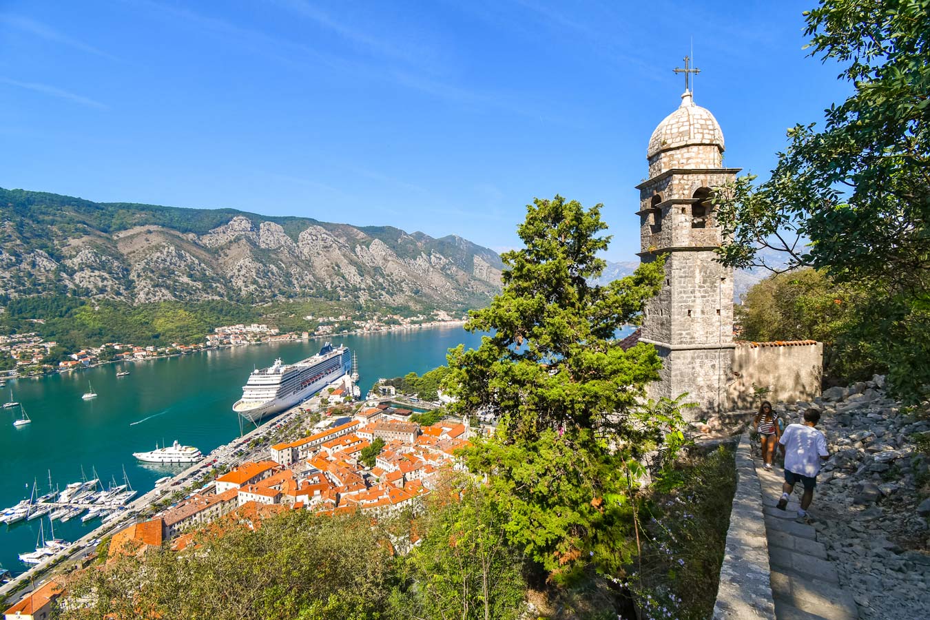 St. John cietoksnis Melnkalnē - pārgājiens ar Kotor līča skatu Vanilla Travel kruīzā