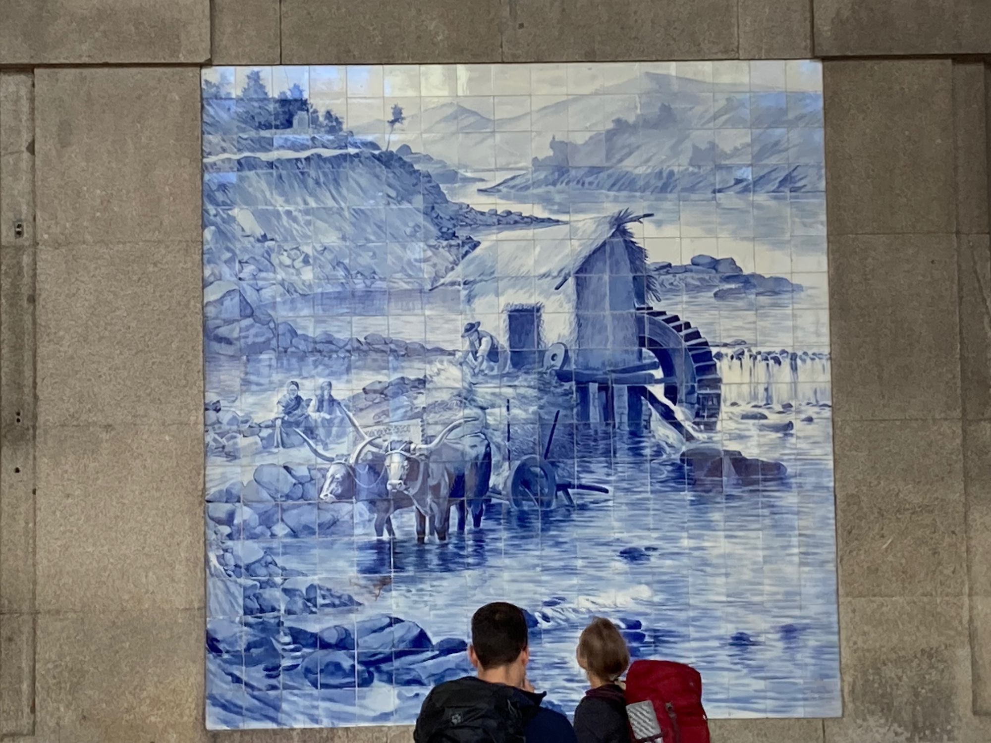 Sao Bento stacija Porto – iespaidīgi azulejo paneļi ar vēsturisku motīvu Vanilla Travel ceļojumā